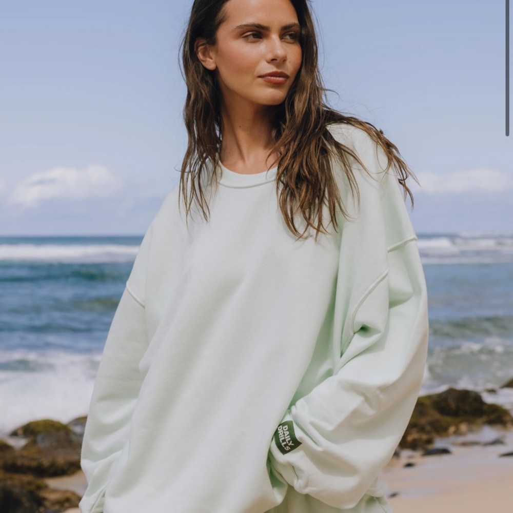 Daily Drills Crewneck in Surf XS/S